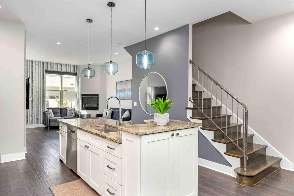 4 Bedroom 3 Bath Sleeps 10 Pet Friendly Private Backyard, 2 Car Garage, City Views, Close To All Stadiums And Casino Πίτσμπουργκ Εξωτερικό φωτογραφία