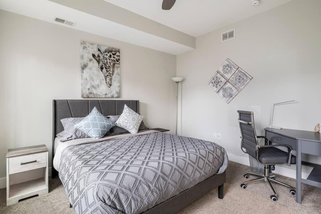 4 Bedroom 3 Bath Sleeps 10 Pet Friendly Private Backyard, 2 Car Garage, City Views, Close To All Stadiums And Casino Πίτσμπουργκ Εξωτερικό φωτογραφία
