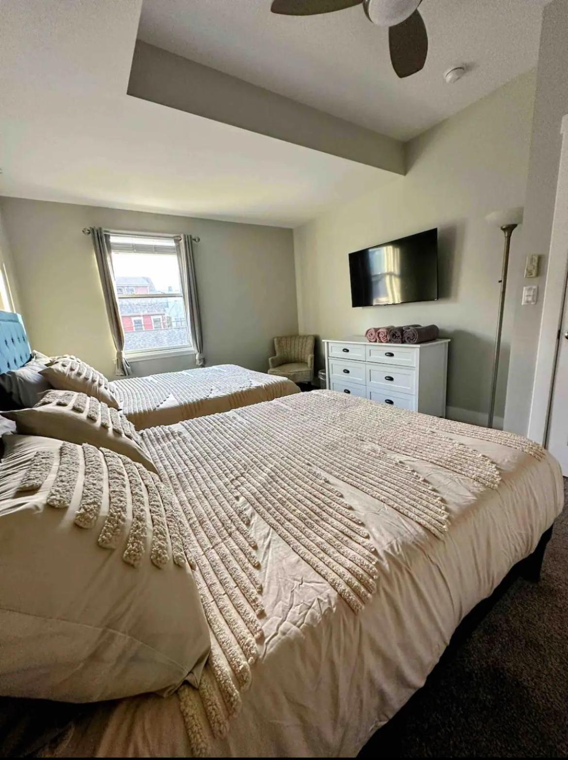 4 Bedroom 3 Bath Sleeps 10 Pet Friendly Private Backyard, 2 Car Garage, City Views, Close To All Stadiums And Casino Πίτσμπουργκ Εξωτερικό φωτογραφία